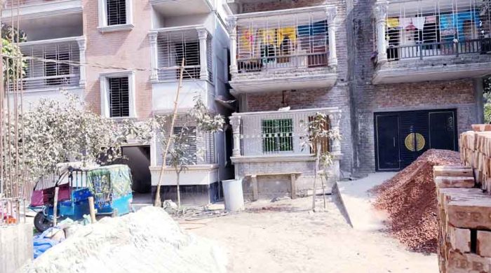 বাকরুদ্ধ রাহিমার আর্তনাদ - প্রতারণার বিচার কি মিলবে