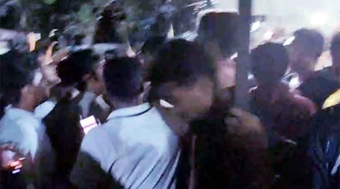 শাহবাগে সাংবাদিকদের ওপর হামলা - ছাত্রদল নেতাদের পরিচয় প্রকাশ