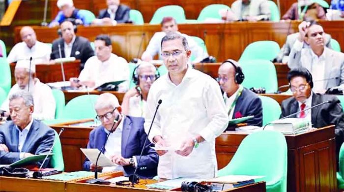 এই চেয়ারে বসলে আগুনের তাপ লাগে - সংসদে প্রধানমন্ত্রী